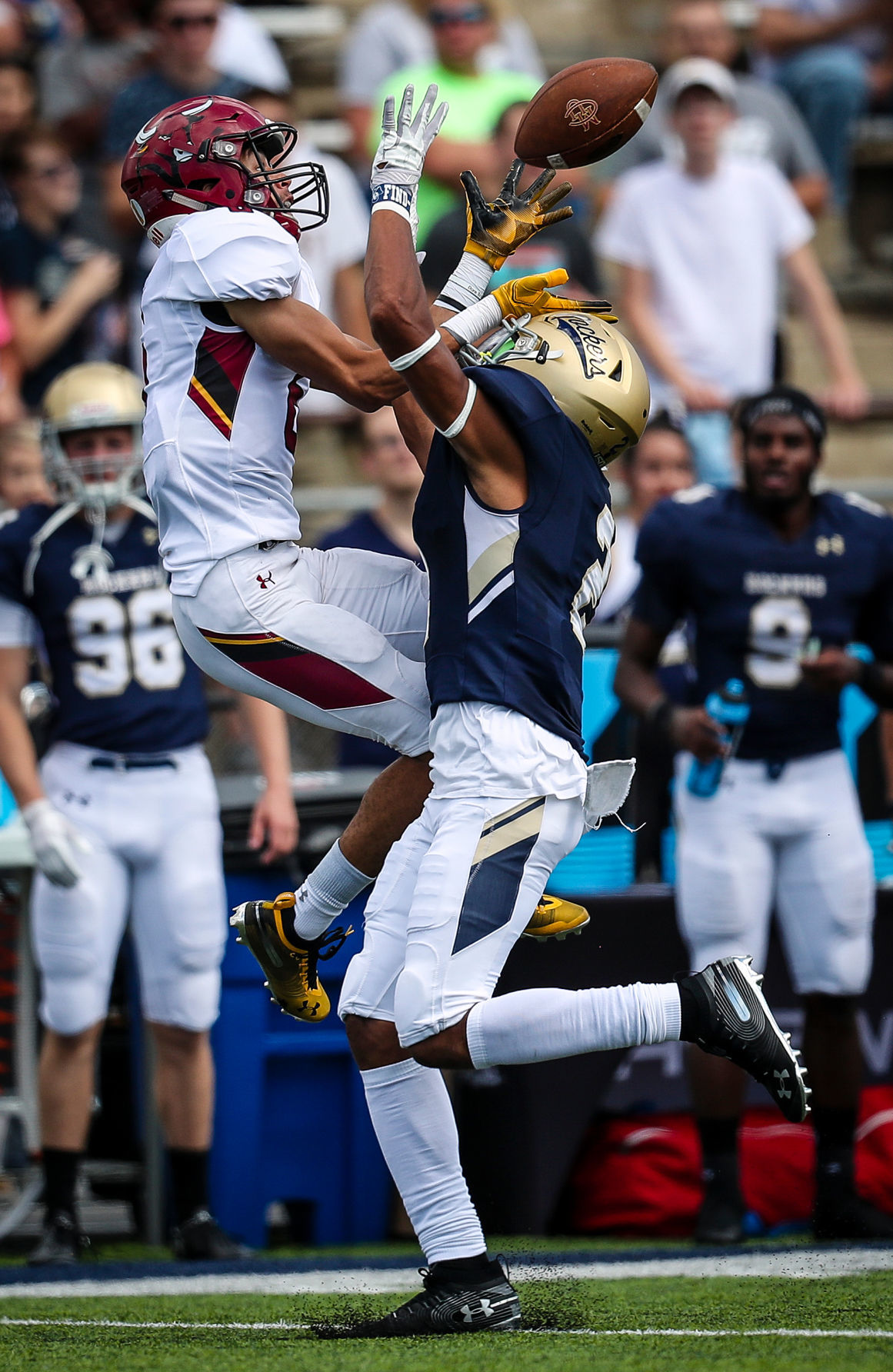 Hardrockers Vs. Mavericks